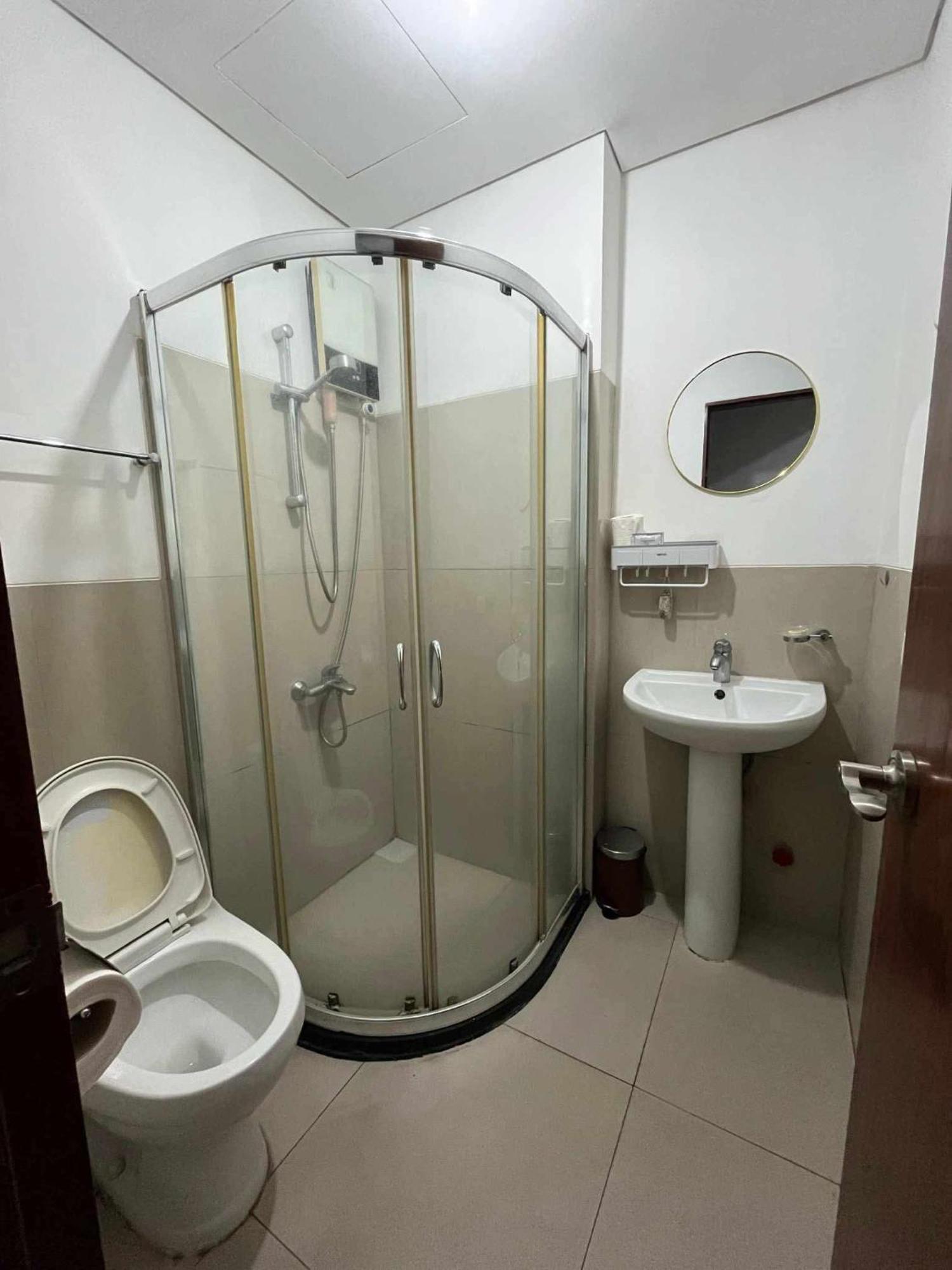 Beacon Condominium Makati Manila Esterno foto