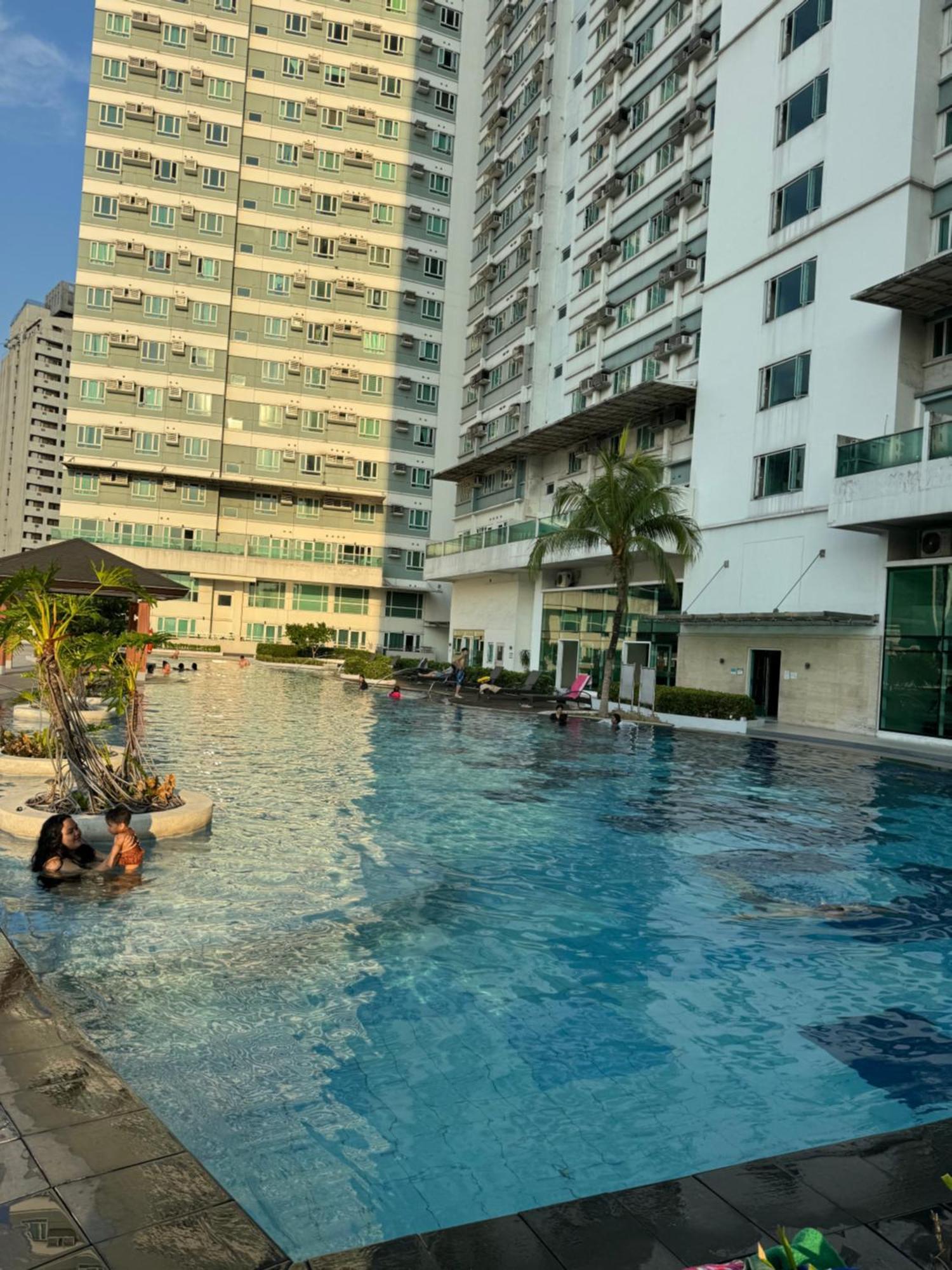 Beacon Condominium Makati Manila Esterno foto