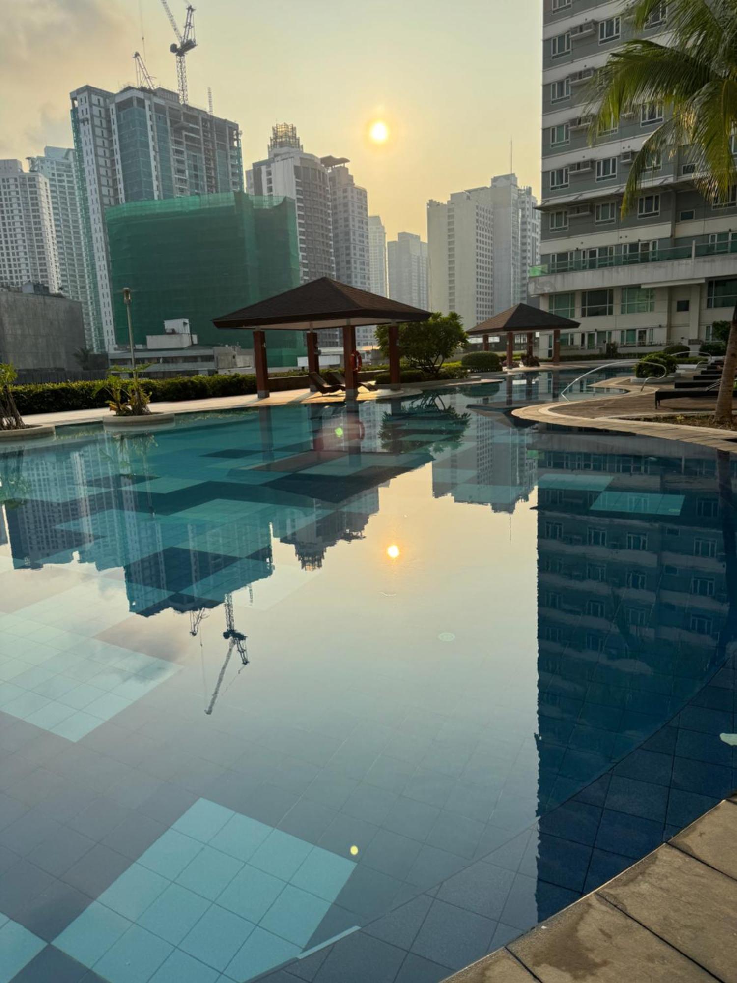 Beacon Condominium Makati Manila Esterno foto